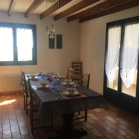 Holiday home Maison Entre Vignes Et Champs Villegailhenc